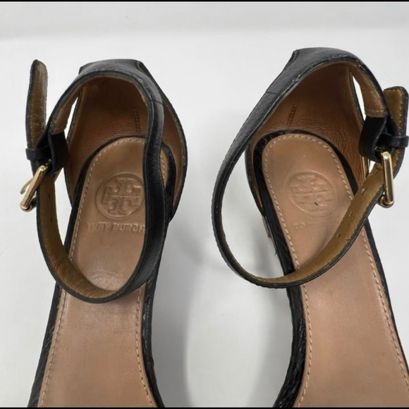 Tory Burch Savannah Wedge Black Gold Sandal Women Size 6 - Picture 6 of 11